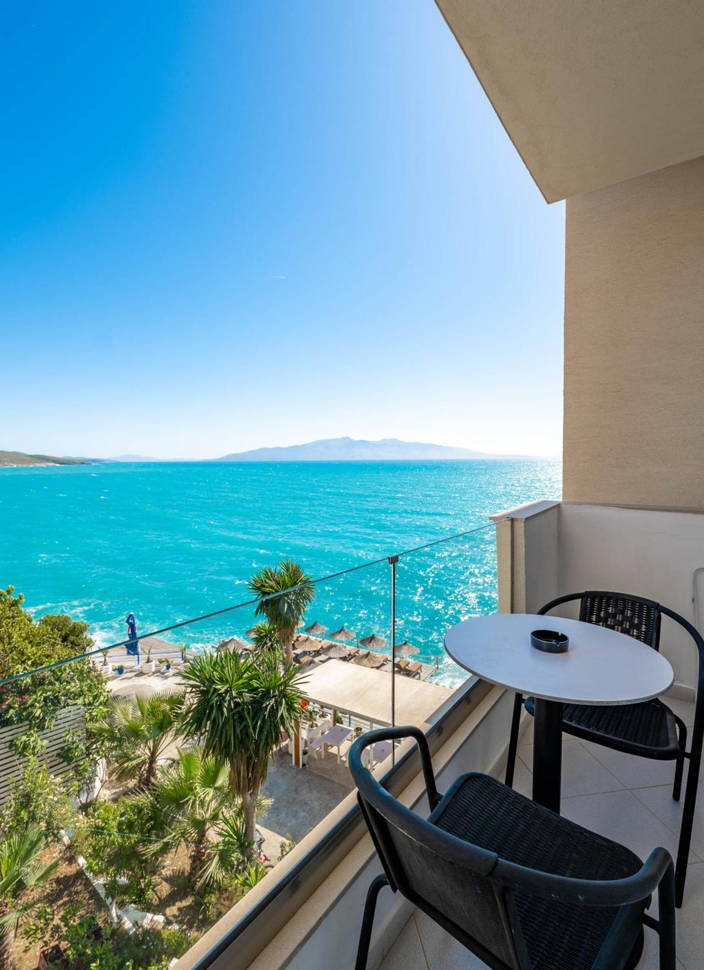 Blue Bay Hotel Sarande Exterior photo