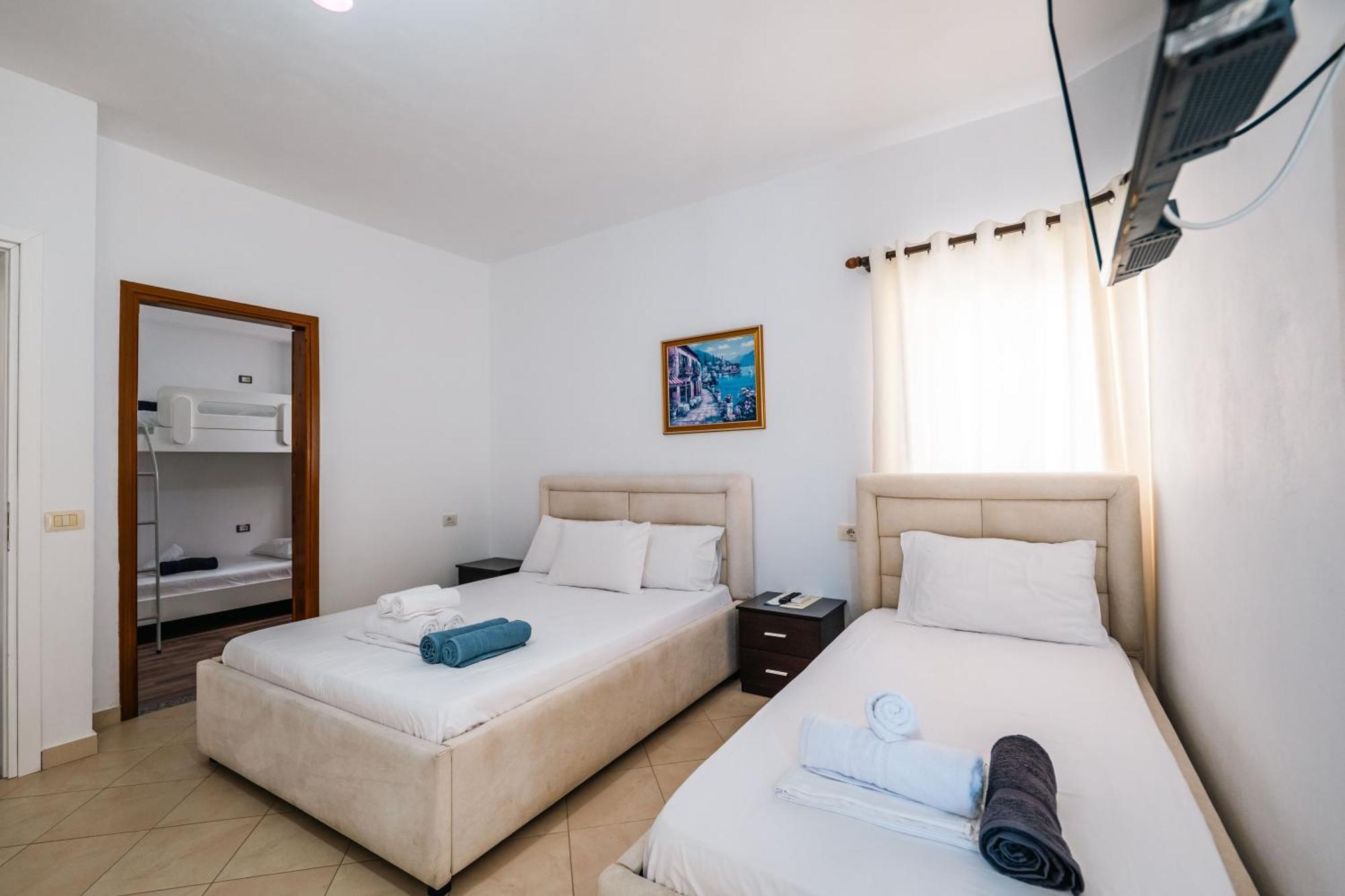 Blue Bay Hotel Sarande Exterior photo