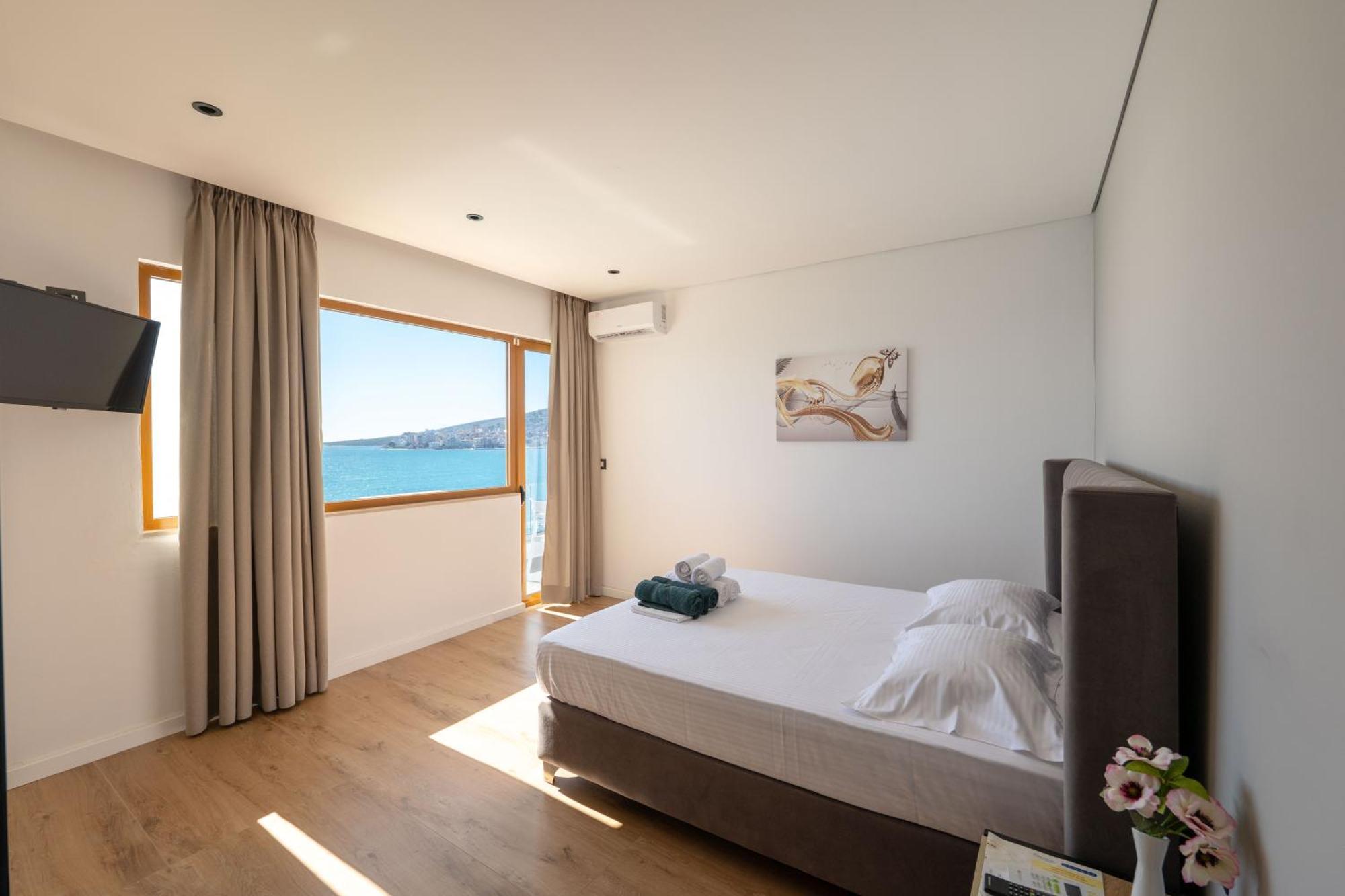 Blue Bay Hotel Sarande Exterior photo