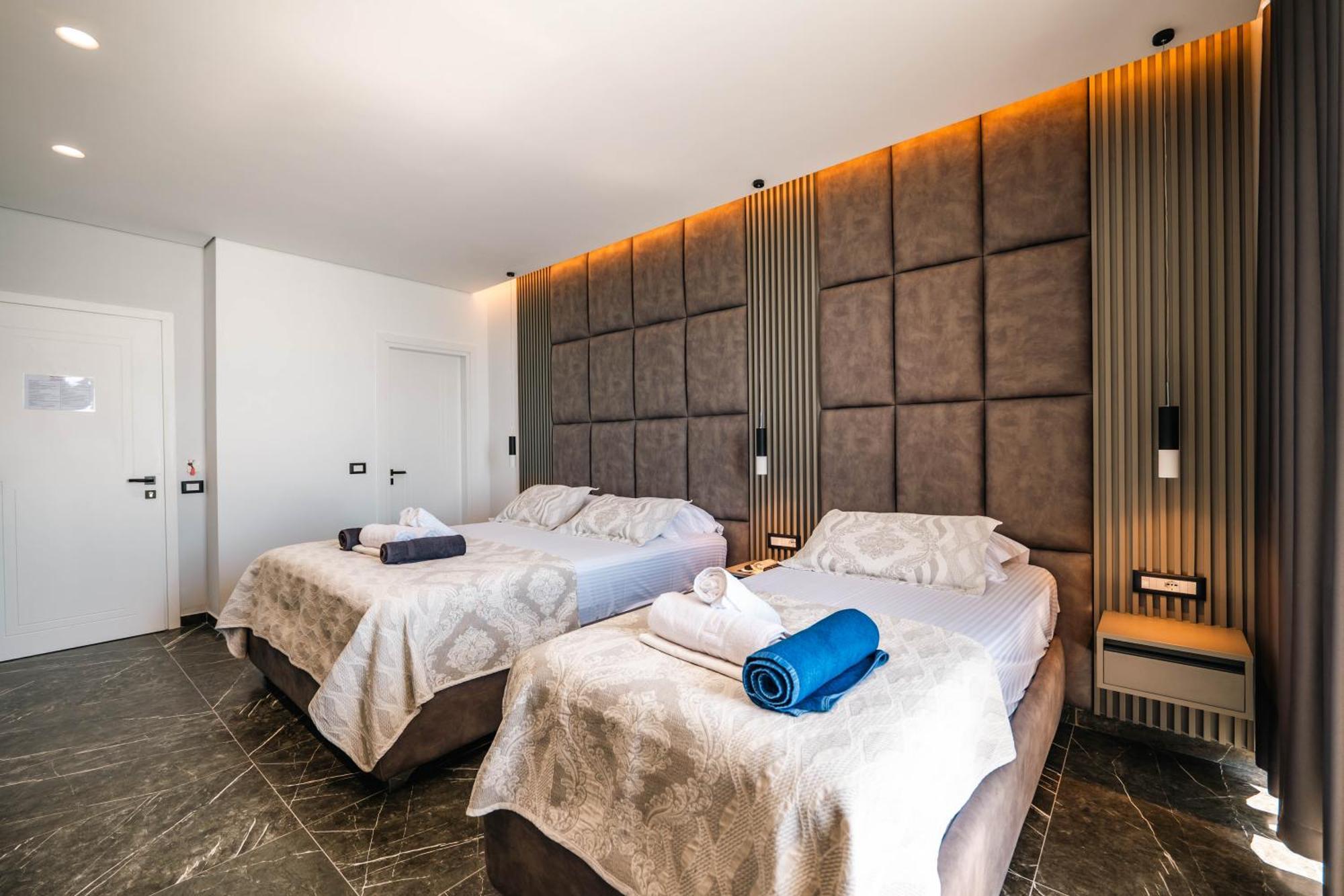 Blue Bay Hotel Sarande Exterior photo