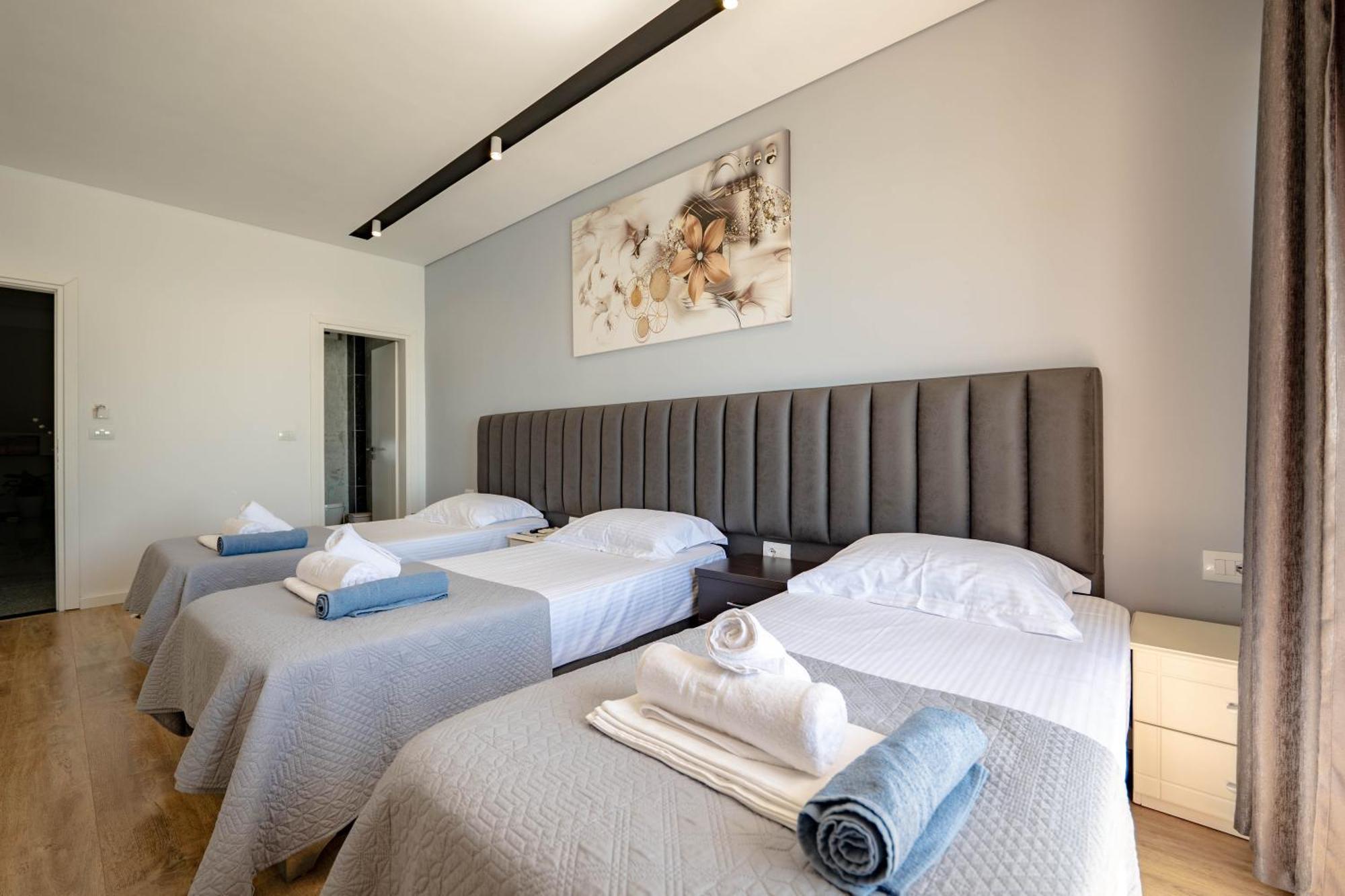Blue Bay Hotel Sarande Exterior photo