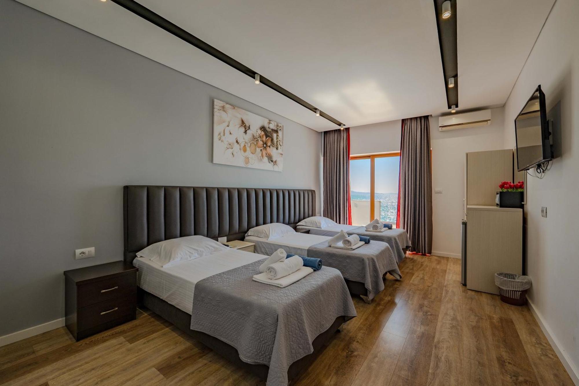 Blue Bay Hotel Sarande Exterior photo